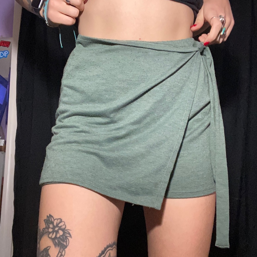Earthbound shorts